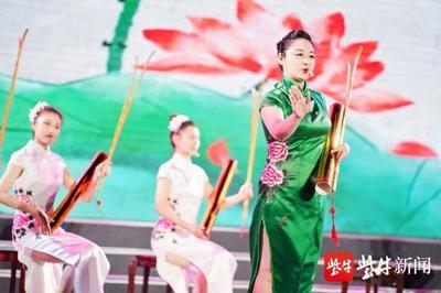 讓非遺“活”起來(lái)！鹽城非遺購(gòu)物節(jié)東臺(tái)西溪盛大開啟，麥秸畫綻放時(shí)代光彩