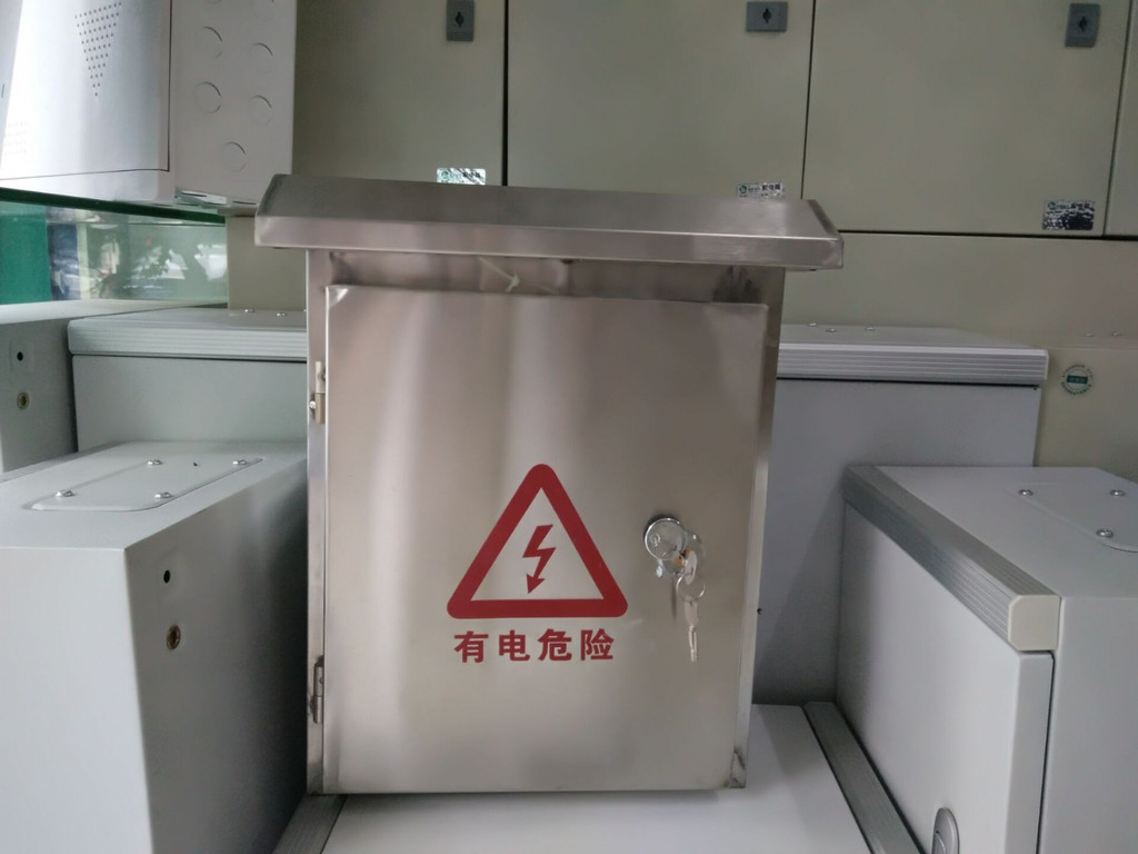 網聯電氣廠家詳解 304不銹鋼戶外配電箱防水防銹全剖析與高清細節圖鑒